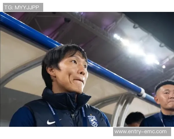 邓卓翔参加A级教练员培训班明年是否执教三镇仍待确认