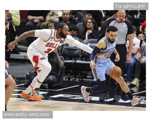 德拉蒙德篮板数突破11000大关成现役第二仅次于詹姆斯的辉煌成就